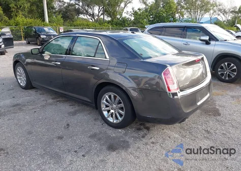 2013 Chrysler 300C из США, поврежденный, VIN 2C3CCAEG4DH613972